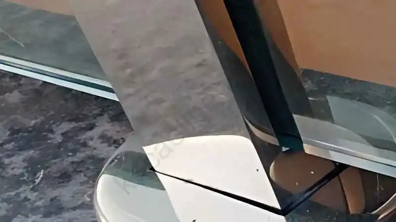 Kocaeli'de balkon, merdiven ve teraslarınız için modern, paslanmaz ve güvenli alüminyum küpeşte