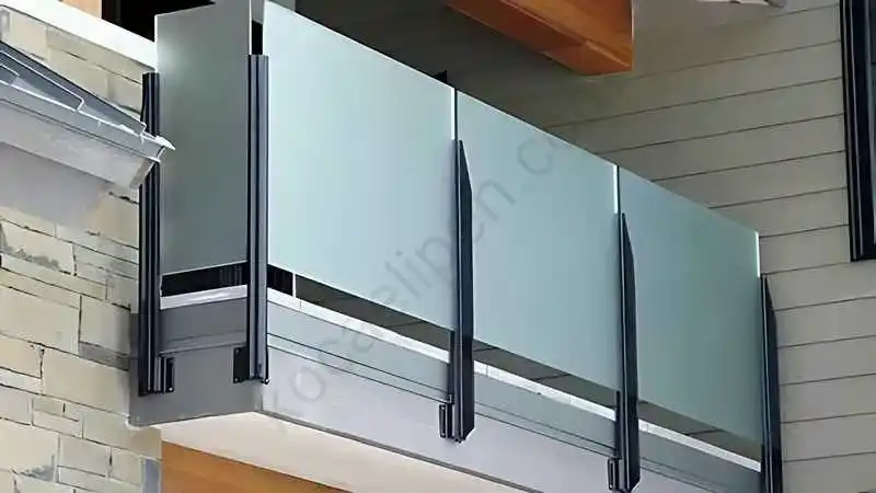 camlı ve profilli alüminyum küpeşte korkuluk sistemleri