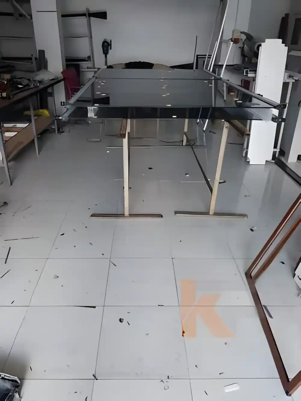 Dilovası Katlanır Cam Kocaeli PEN tarafından üç katlı bir binanın ikinci ve üçüncü kat balkonlarına montajı yapılmış, modern ve estetik katlanır cam sistemleri.