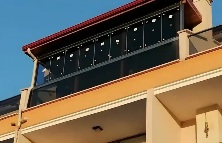 Kocaeli Gölcük Cam Balkon füme renkli, ısıcamlı ve temperli, modern katlanır cam balkon sistemi.
