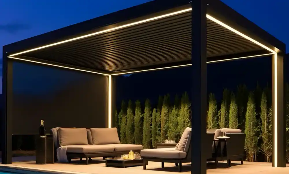 Kocaeli uzaktan kumandalı, LED aydınlatmalı, açılır-kapanır tavanlı modern pergola tente sistemi.