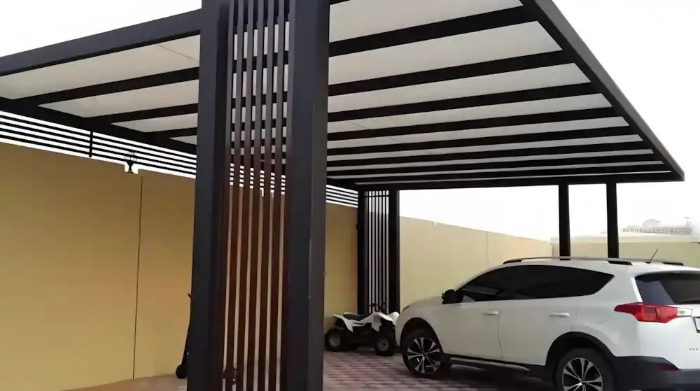 Kocaeli uzaktan kumandalı, LED aydınlatmalı, açılır-kapanır tavanlı modern pergola tente sistemi.