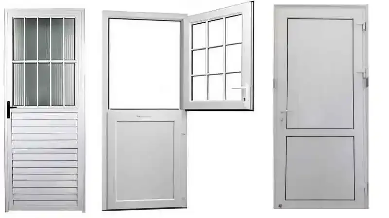 Kocaeli PVC Kapı. Montajı yapılmış, camlı PVC dış kapı modeli.