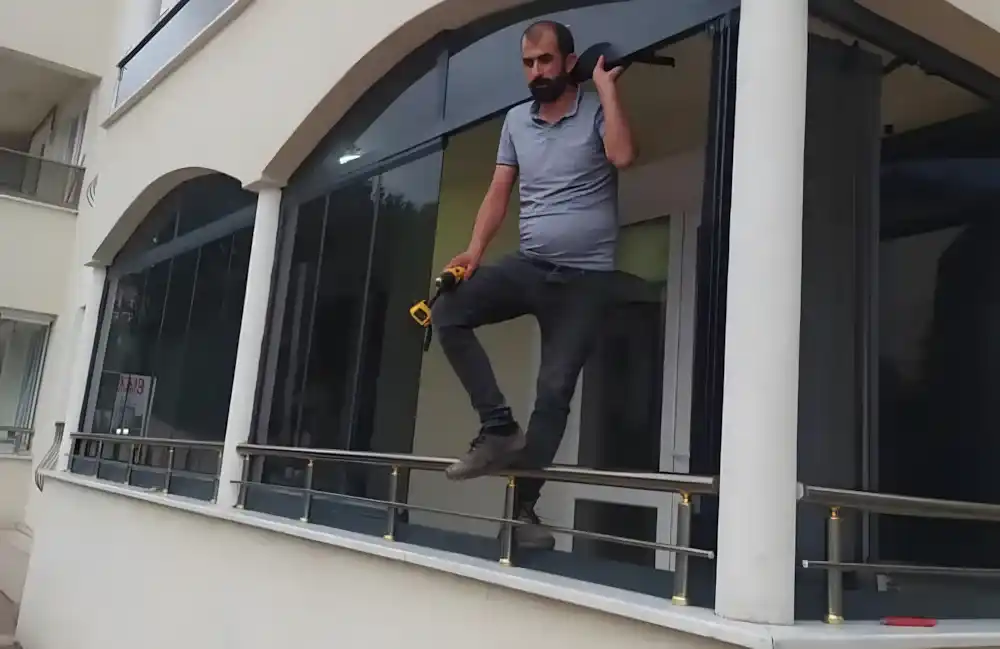 Yuvacık Villarında uygulanan Yuvacık cam balkon sistemleri