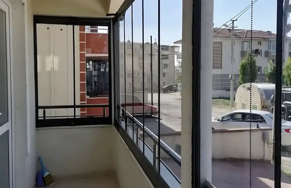 Yuvacık Villarında uygulanan Yuvacık cam balkon sistemleri