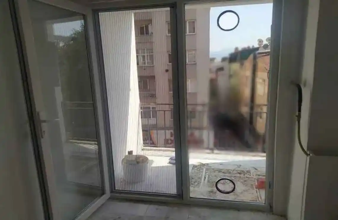 Çukurbağ PVC Pencere Kapı Sineklik Egepen PVC pencere, kapı ve sineklik montajı yapılan bina görünümü