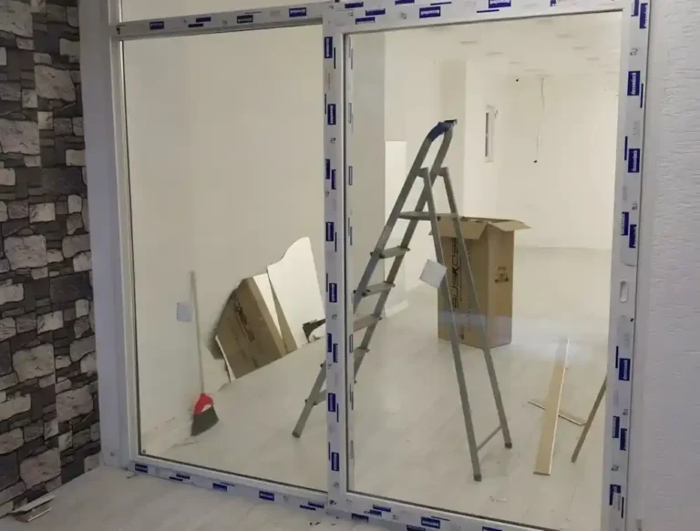 İzmit Cumhuriyet Parkı karşısındaki taksi durağında uygulanan İzmit Sürgülü Pimapen sistemi