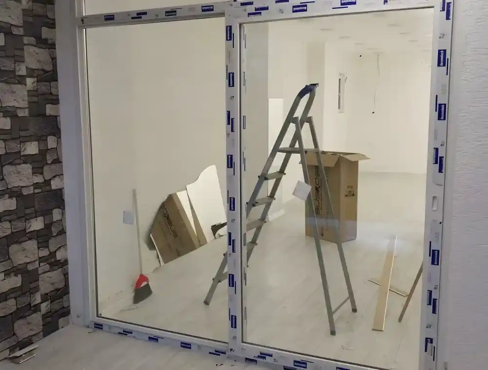 İzmit Cumhuriyet Parkı karşısındaki taksi durağında uygulanan İzmit Sürgülü Pimapen sistemi