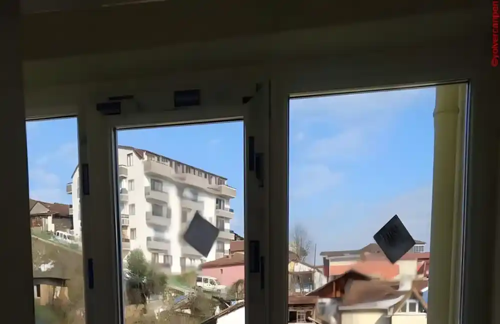 Kuruçeşme PVC Pencere projesi balkon için Egepen PVC pencere montajı yapılan bina görünümü