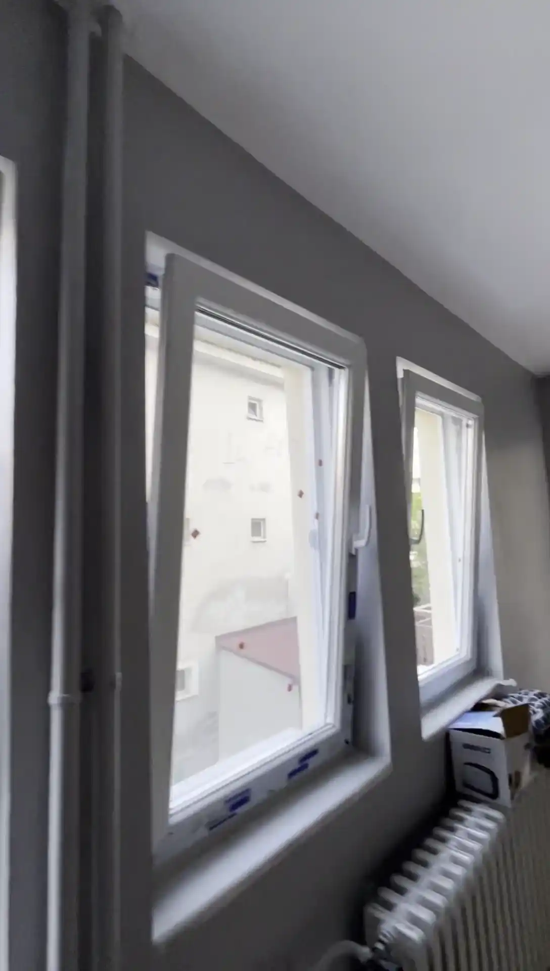 İzmit Kuruçeşme Pimapen Montajı. Öğretmenler Sitesi'nde, Kocaeli PEN ustasının montajını yaptığı, çift açılım mekanizmalı, beyaz ve modern Egepen pimapen pencere.