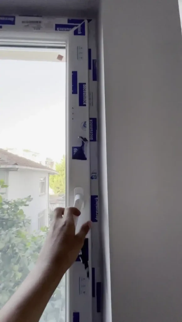 İzmit Kuruçeşme Pimapen Montajı. Öğretmenler Sitesi'nde, Kocaeli PEN ustasının montajını yaptığı, çift açılım mekanizmalı, beyaz ve modern Egepen pimapen pencere.